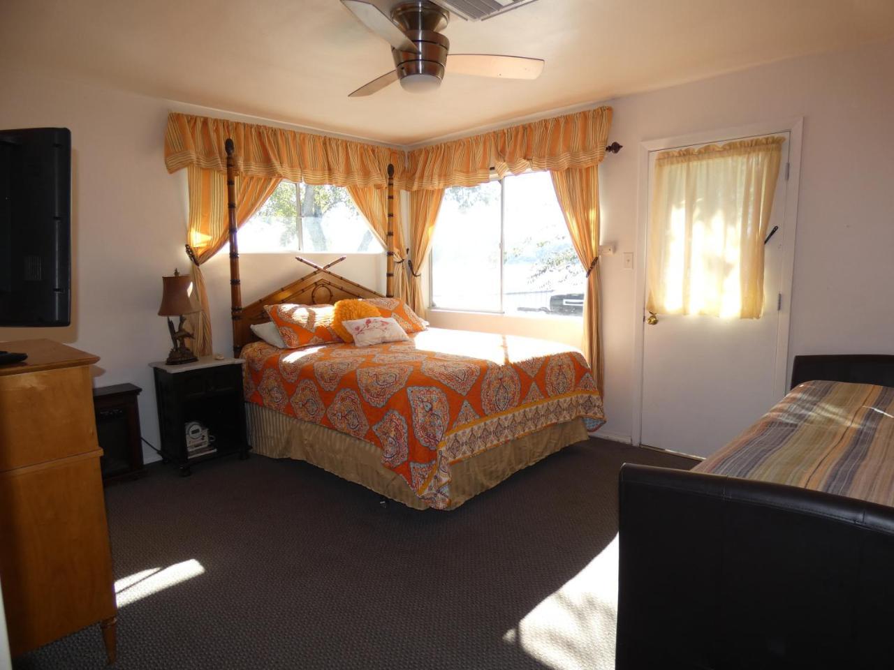 Blue Fish Cove Resort Clearlake Oaks Экстерьер фото